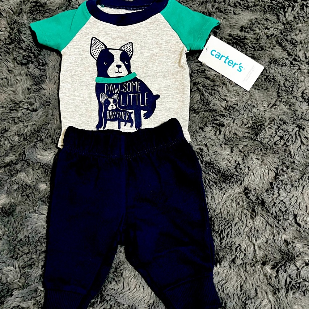 Carter’s 2 Piece Newborn set NWT.